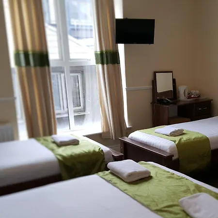 Hazelbrook House B&B-2